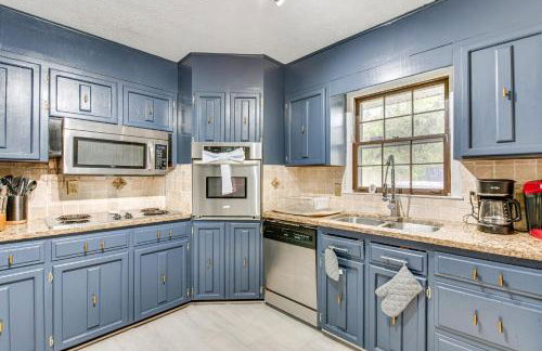 6 Mi to Airport Riverdale Home with Private Pool! - Foto 6