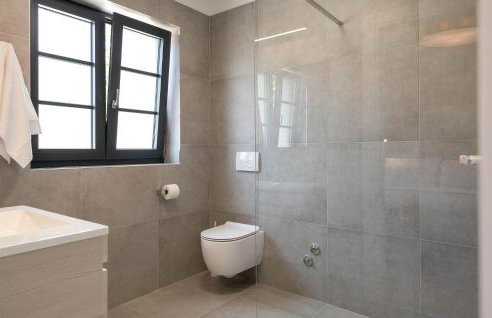 5 Bedroom Nice Home In Manjadvorci - Foto 46