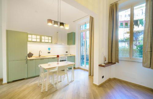 Lucy's Flowers - Photo 70