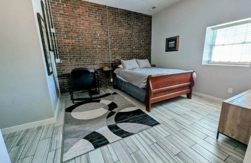 734 East Broadway, Unit 101 - Foto 9