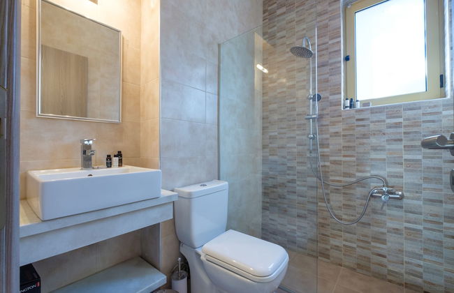 Hilltop Residences - Photo 27