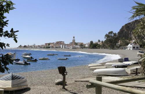 Comeback HOTEL CALIFORNIA - Foto 32