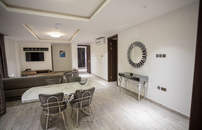 Veronique Heights - Photo 18