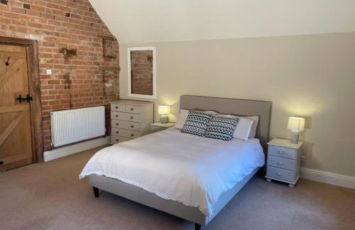 Stunning rural Barn Conversion - Photo 7