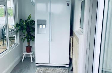 Woodingdean Contractor Pad - FREE Car & Van Parking - Foto 31