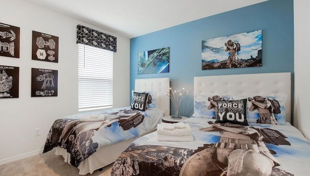 7 Bed Private Pool Home In Solterra Resort 7 Bedroom Home by RedAwning - Foto 2, Habitación