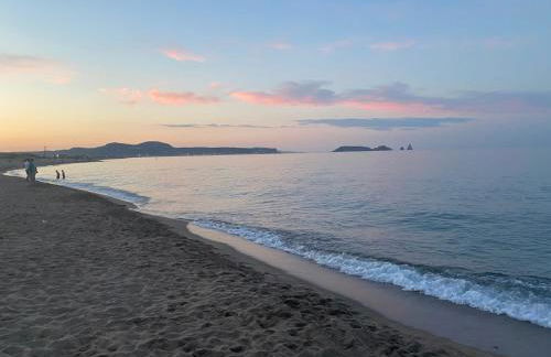 Paraíso Playa de Pals - reformado primera línea de mar con parking - Foto 3