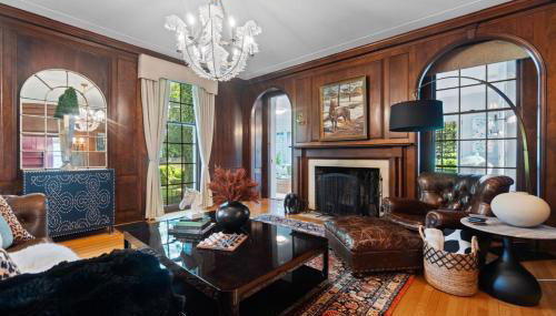 Private Resort Mansion with Pool - Foto 4