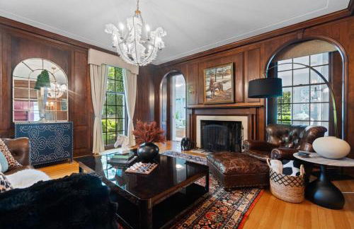 Private Resort Mansion with Pool - Foto 4