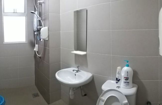 Misty Wonderland Next to Night Market - Foto 20