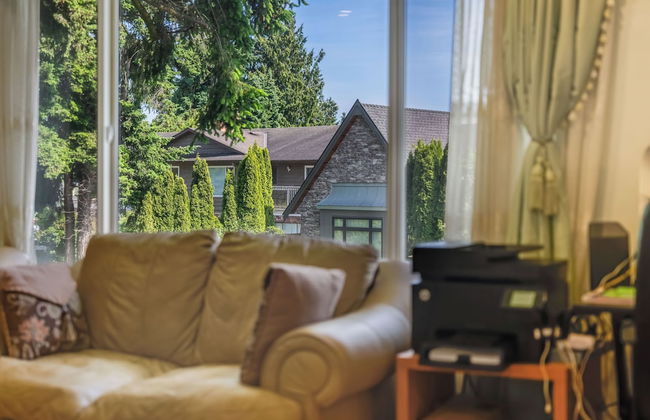 Quite House near Vancouver Airport - Photo 37