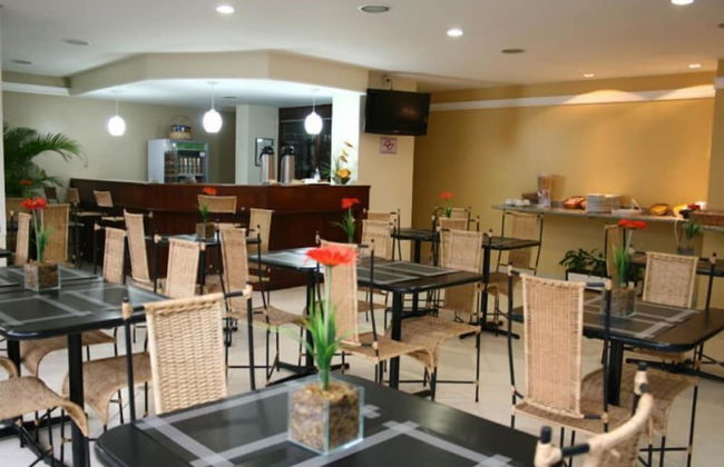 Residence Plaza Flat - Photo 7