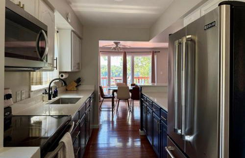 Log Home Hot Tub Retreat, Kayaks - Photo 8