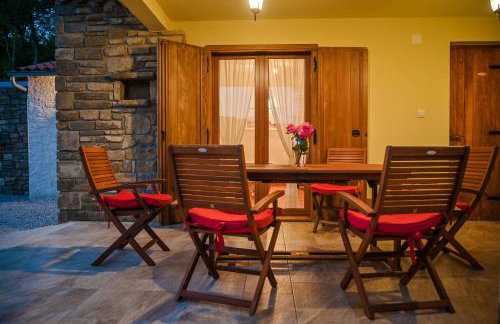 Villa Brbon - Serene Getaway - Foto 60