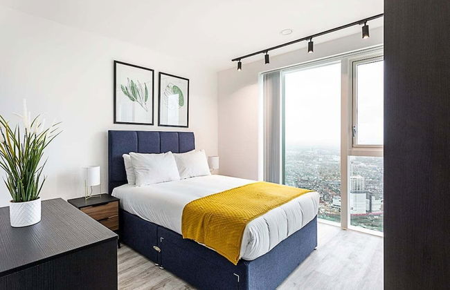 Icon Tower Flat IX - Photo 2