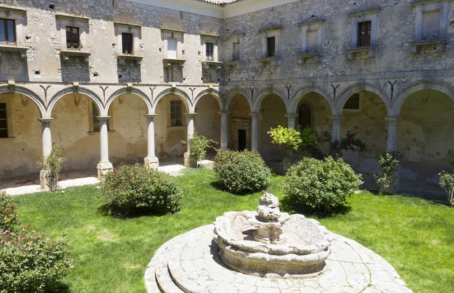 Abbazia Santa Maria del Bosco - Photo 52