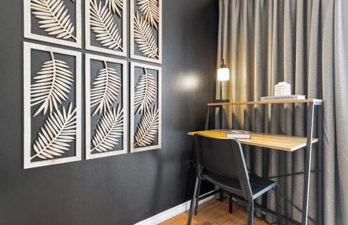 Modern 2BR Apartment Perfect for Remote Work - Foto 11