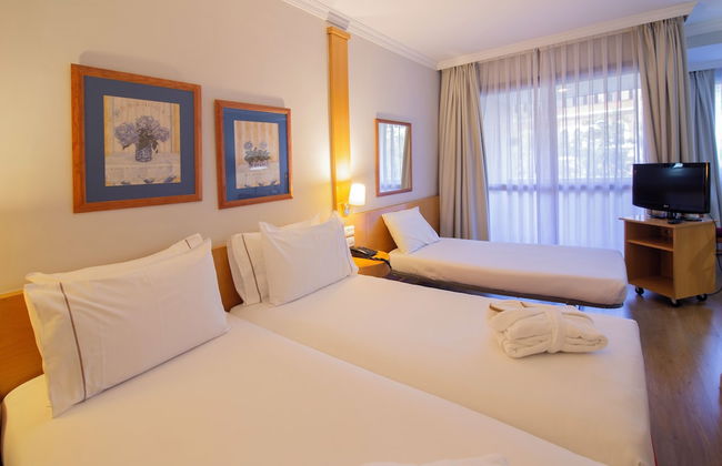 Muralto Madrid Princesa - Photo 17