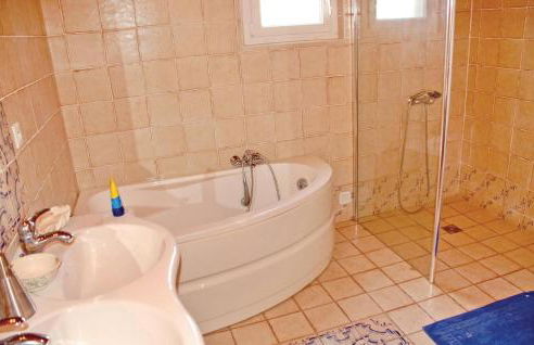 Amazing Home In La Begude-De-Mazenc - Foto 26