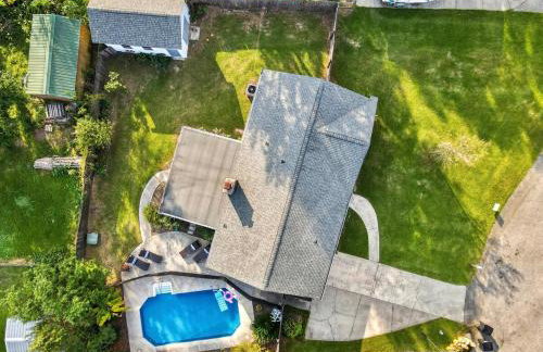 The Caspian large family house with private pool in Summerville - Foto 18