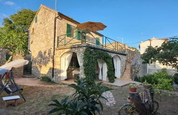 Stone House with garden Laganini - Photo 1