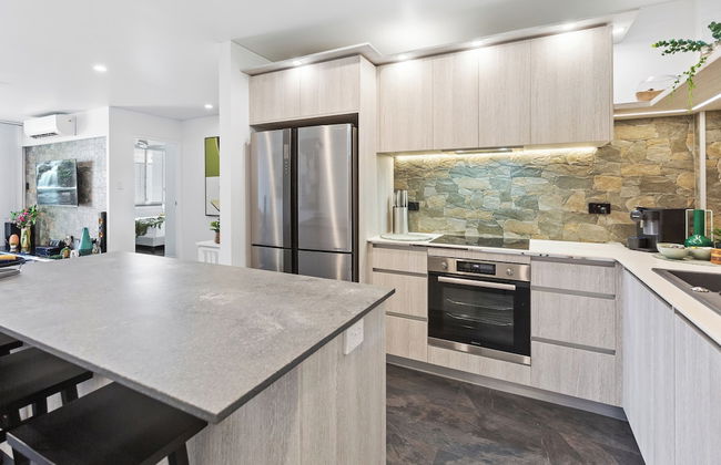 Modern Apartment with Esplanade Views - Foto 8