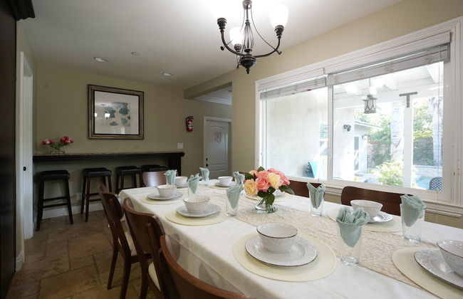 Highly Upgraded, 5 Bed, 4.5 ba, New Pool W/jacuzzi, 1/2 Mile Walk to Disney - Foto 16