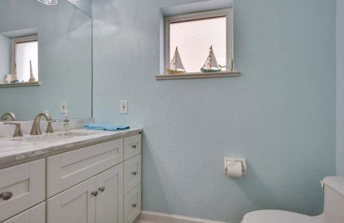 Waterfront Nettles Island Beach House Pool Access - Photo 17