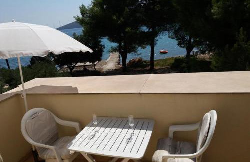 Apartments by the sea Brgulje, Molat - 13318 - Foto 10