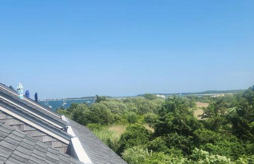 Spacious Oceanfront 3BR Condo with Private Beach in Ideal Hyannis Location - Photo 31