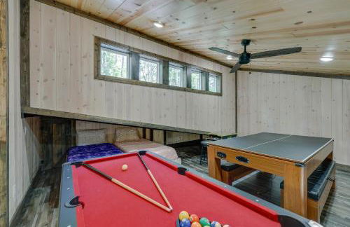 Playground and Pool Table Fun! Broken Bow Retreat - Foto 23