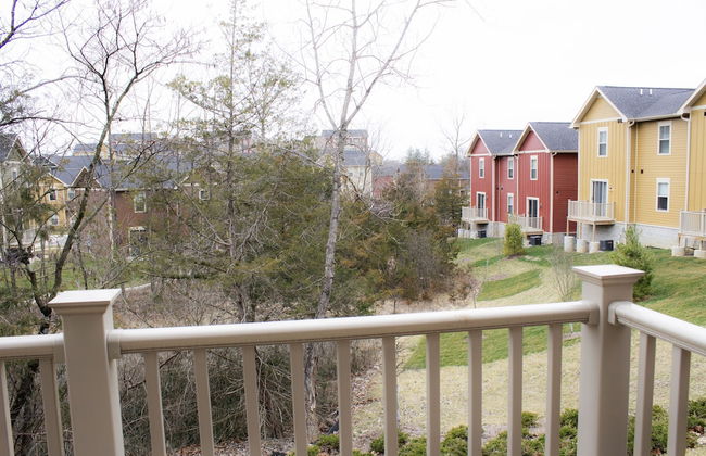 Stunning 4-BR Houses with On-Site Pool - Foto 21