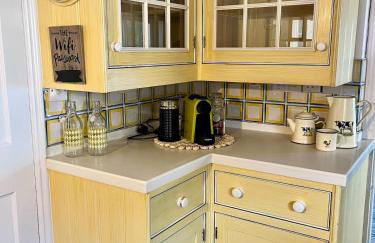 Bridge Cottage Stunning 4 bed thatched cottage - Photo 20