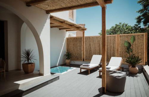 Kalani Residence - Photo 14