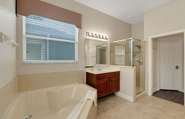 Beautiful 5 Bed Pool Home In Reunion-1223ms 5 Bedroom Home by RedAwning - Foto 17