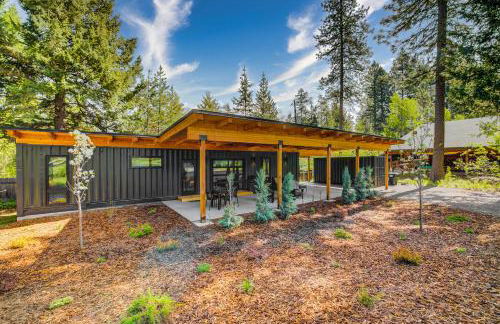 Two Pines - Unique container home w/hot tub - Downtown - Trailer Parking - Pet friendly - Foto 41