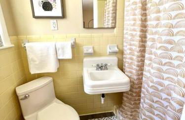 *Comfortable Townhome * King Beds * Long Term* - Foto 5