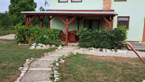 Propolis house - Photo 5