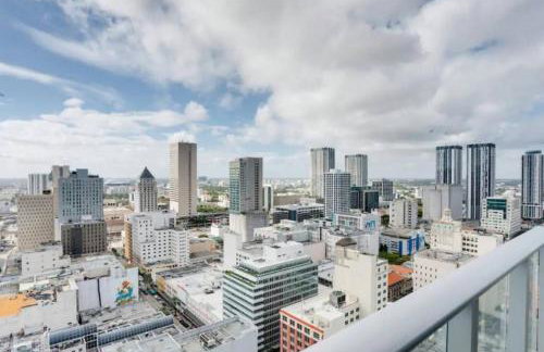 Sun-Splashed 1BR Condo unit in DWTN Miami with WFH - Foto 5