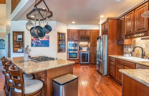 Mountain Elegance w/ pool, spa, projector - Foto 18