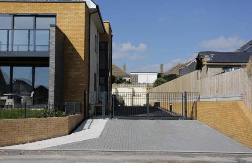 MERAKI 4 by BOURNECOAST - A Modern Apartment with a Patio and Parking - Sea Glimpses - FM8413 - Foto 21