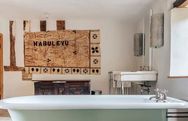 Lavish Tudor Estate Gardens - Sleeps 25 - Foto 20