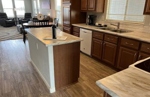 Monte Vista Village Resort Mesa 3 Bed 2 Bath Age Restricted Must be 55 or more - Photo 16