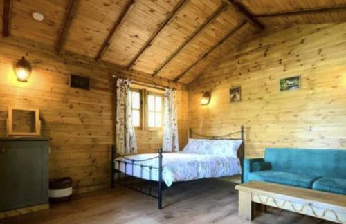 Inviting 1-bed Cabin in Newmarket - Foto 11