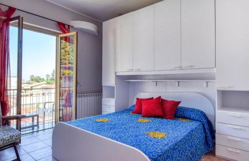 Nice Apartment In Marina Di Caronia - Foto 3