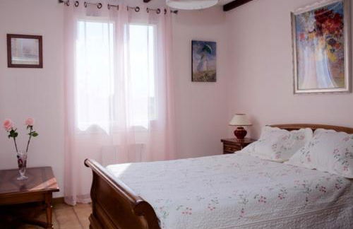 Les murmures du Temps Villa 3 Chambres avec Piscine - Foto 24