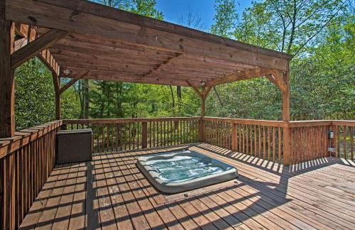 Fire Pit and Hot Tub Poconos Family Cabin! - Foto 33