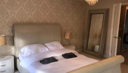 2-Bed Hillside House - Sleeps 4 Garden & Parking - Foto 3