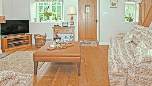 Pond View Cottage - Photo 5