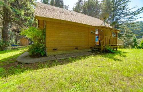 Hot Tub, 1 Mi to Beach 12-Acre Fort Bragg Cabin! - Foto 28